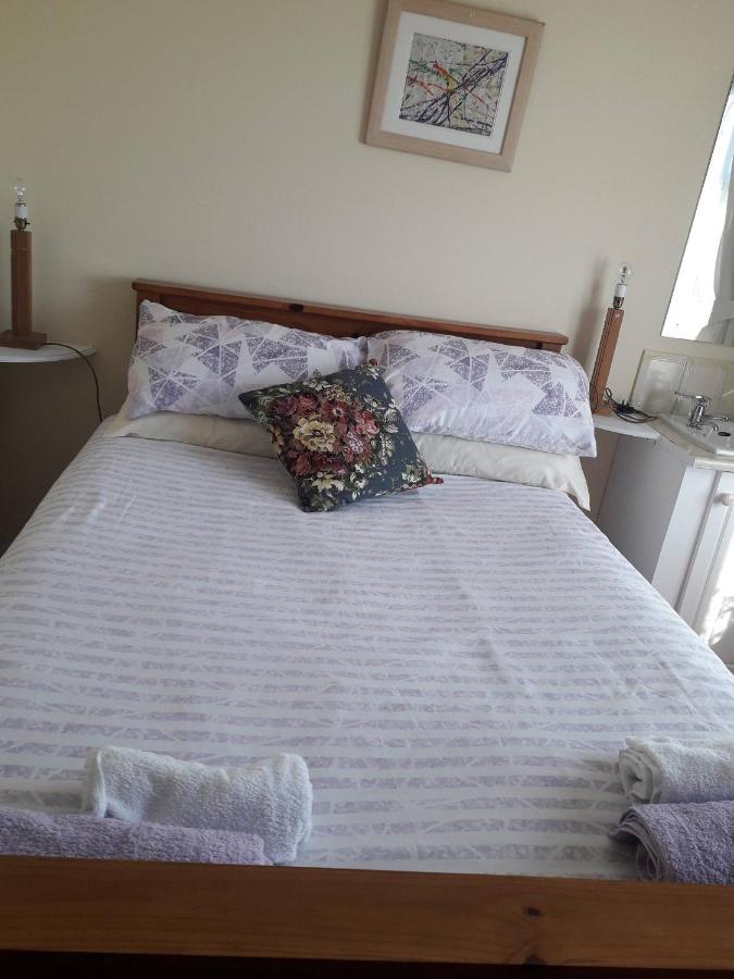 Room In Bungalow - Very Nice View With This Room Sneem Exterior foto